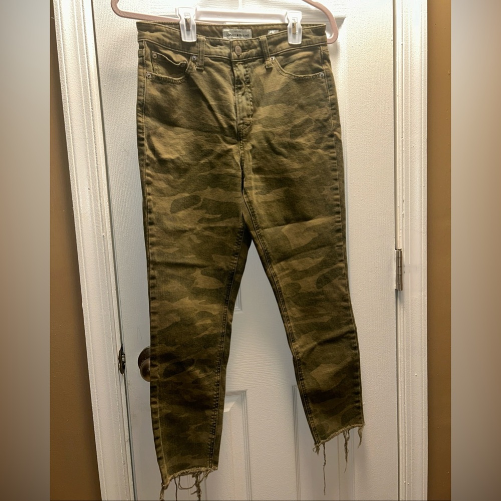 Lucky Brand Camo Capri Jeans Women size 6